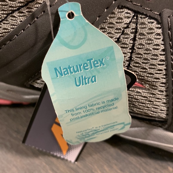 Avia Athletic Sport Sneaker / NWT - Picture 8 of 16